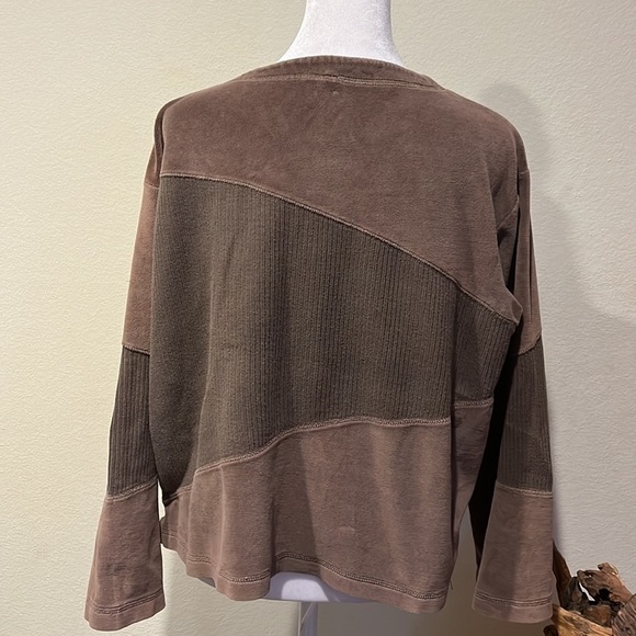 J.Jill Brown Velvet/Knit Top - Picture 2 of 9